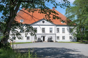 Гостиница Västanå Slott  Гренна